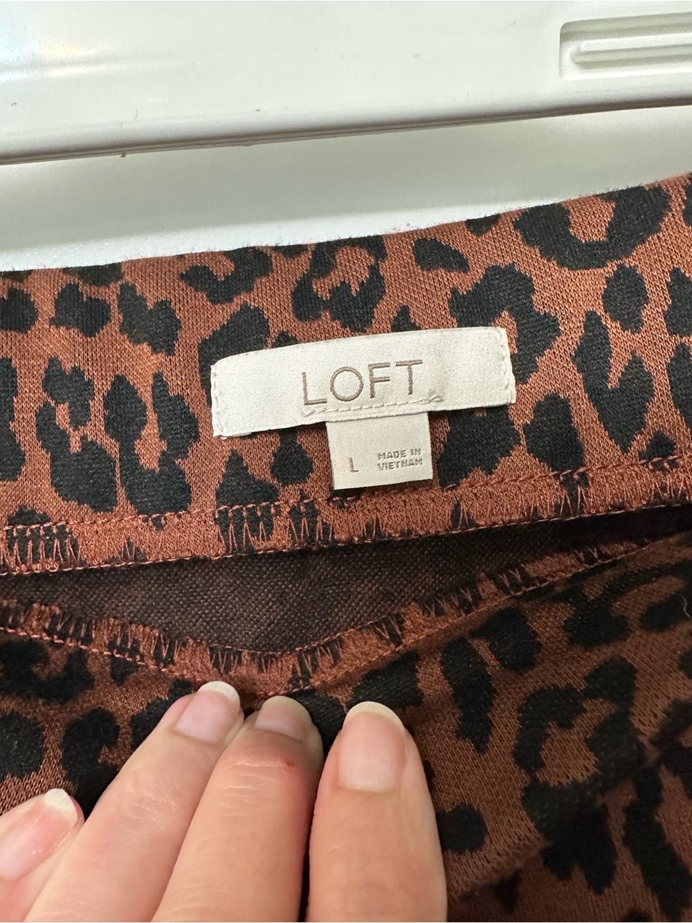 LOFT Leopard Print Midi Skirt - Size Large - Picture 3 of 5